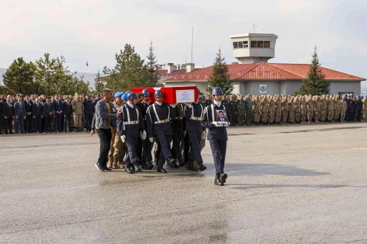 Kahramanmaraşlı şehit memleketine uğurlandı
