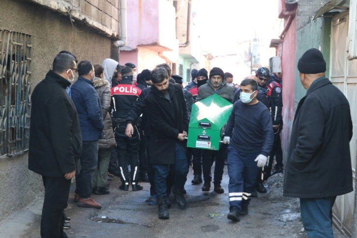 Kahramanmaraş’ta soba zehirlenmesi: Anne ve oğlu hayatını kaybetti