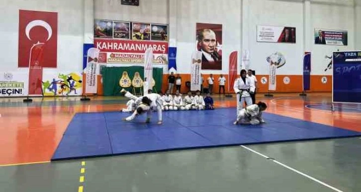 Kahramanmaraş’ta yaz spor okullarının açılışı gerçekleştirildi