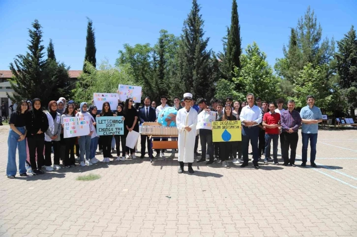 Kahta’da Dünya’nın cenaze namazı kılındı
