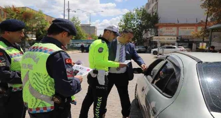 Kahta’da trafik haftası etkinliği başladı