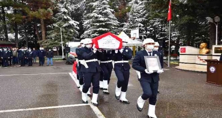 Kalp krizi sonucu şehit olan komiser yardımcısının cenazesi Kilis’e uğurlandı