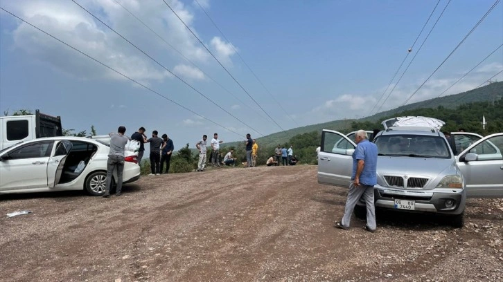 Kamyonet şarampole devrildi: Çok sayıda ölü var