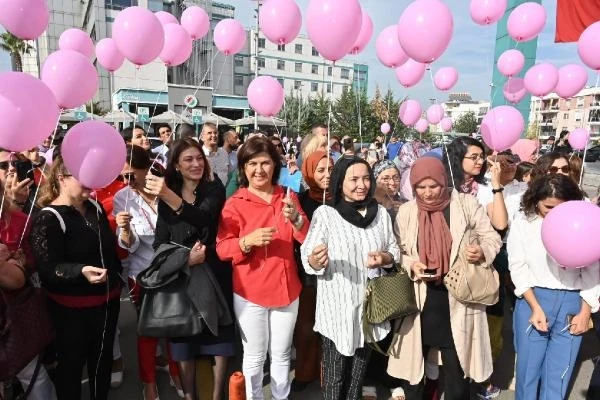 Kanser farkındalığı için pembe balon uçurdular  