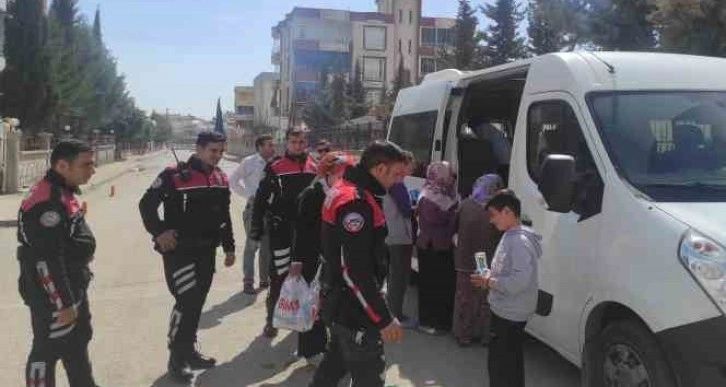 Kaportacı ve teknik servis elemanından depremzedelere destek