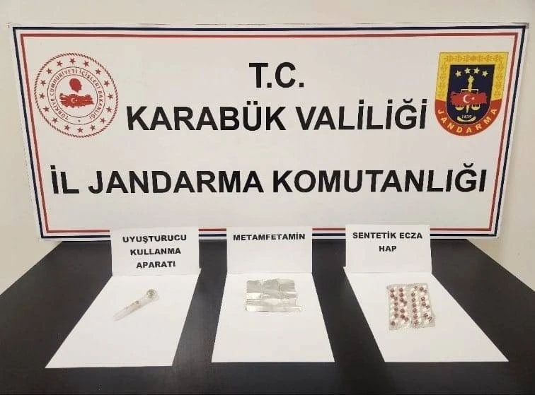 Karabük’te 4 kişinin üzerinde uyuşturucu yakalandı
