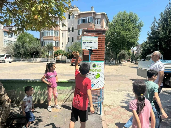 Karacabey’de geri dönüşüme basket potalı destek
