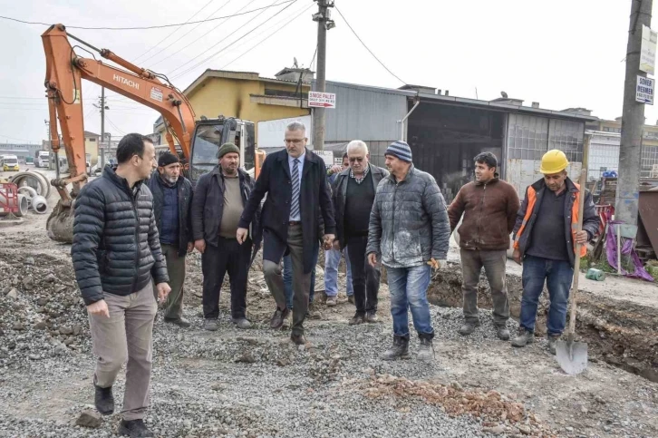 Karacabey’de yağmur suyu çalışmaları sürüyor
