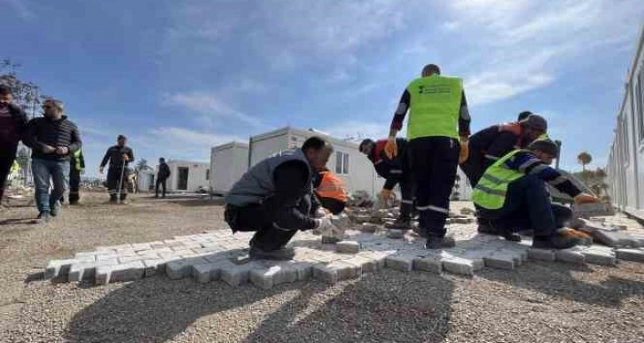 Karacasu’daki konteyner kentte alt ve üstyapı çalışmaları tamamlanıyor