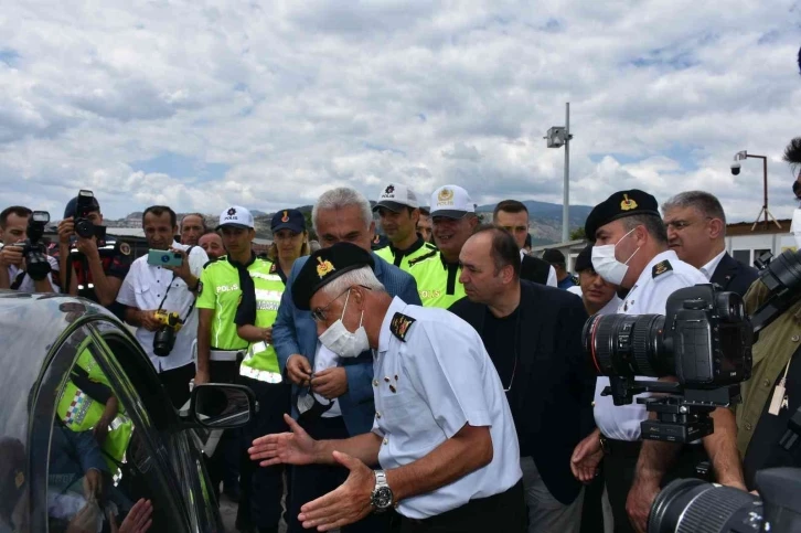 Karadeniz’in geçiş güzergahında Jandarma Genel Komutanı Orgeneral Çetin’den trafik denetimi
