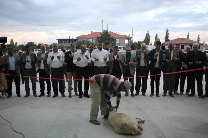 Karaman’da merhum Ziraat Odası Başkanı Recep Muğlu’nun ismi satış mağazasına verildi
