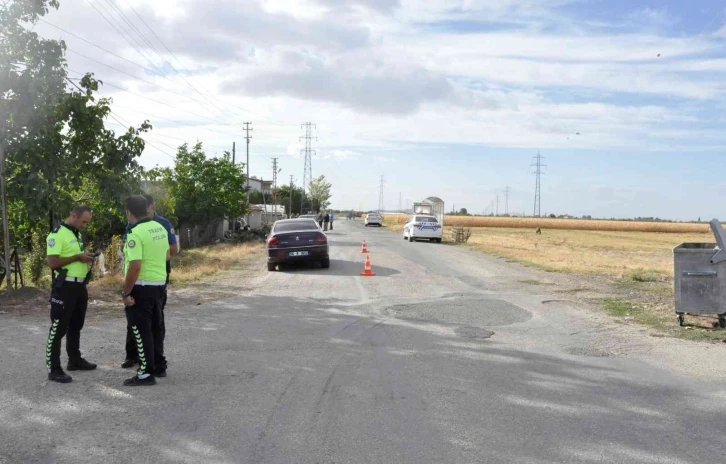 Karaman’da otomobilin çarptığı yaya hayatını kaybetti
