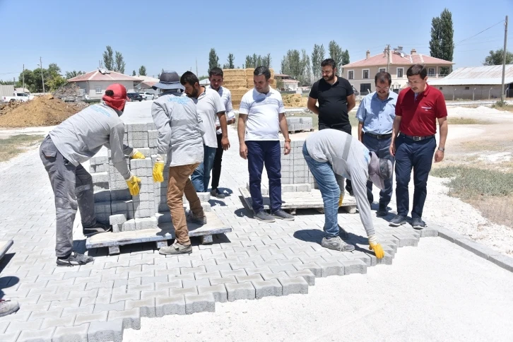 Karatay’ın dört bir tarafında parke yol çalışmaları sürüyor
