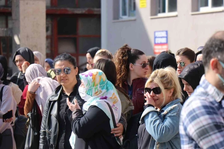 Kardeş kurbanı olan mesai arkadaşını boğazı düğümlenerek anlattı
