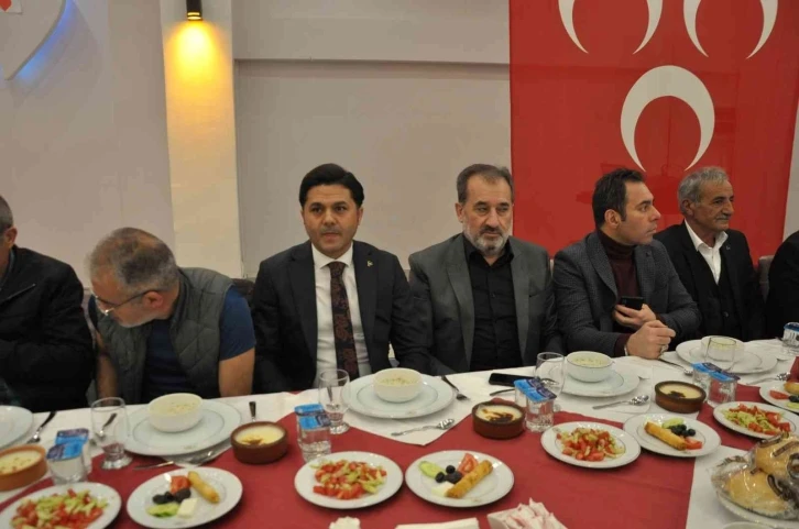 Kars MHP’den iftar
