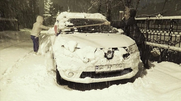 Kars'ta Kar Yağışı Etkisini Sürdürüyor