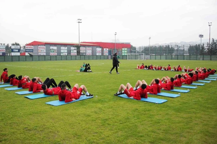 Karşıyaka, ikinci devre hazırlıklarına başladı
