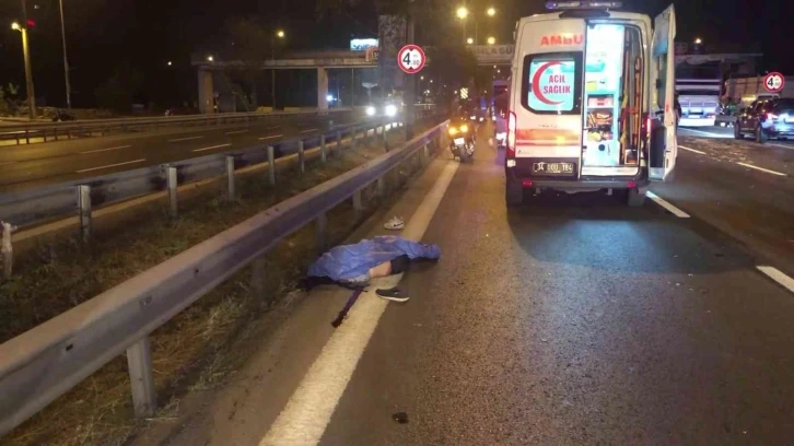 Kartal’da motosiklet kamyonete arkadan çarptı: 2 ölü
