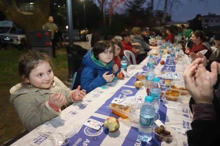 Kartallı komşular iftar sofralarında buluşuyor
