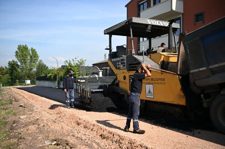 Kartepe’de 8 sokak asfaltlandı
