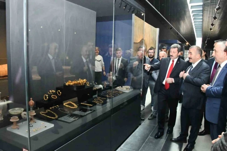 Karun Hazinesi’nden sonraki Türkiye’de bulunan en değerli hazine olan "Amisos Hazinesi" yeniden gün yüzüne çıktı
