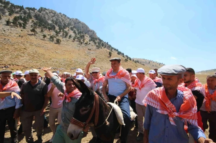 Kaş’ta Gömbe Yörük Şenliği yapıldı
