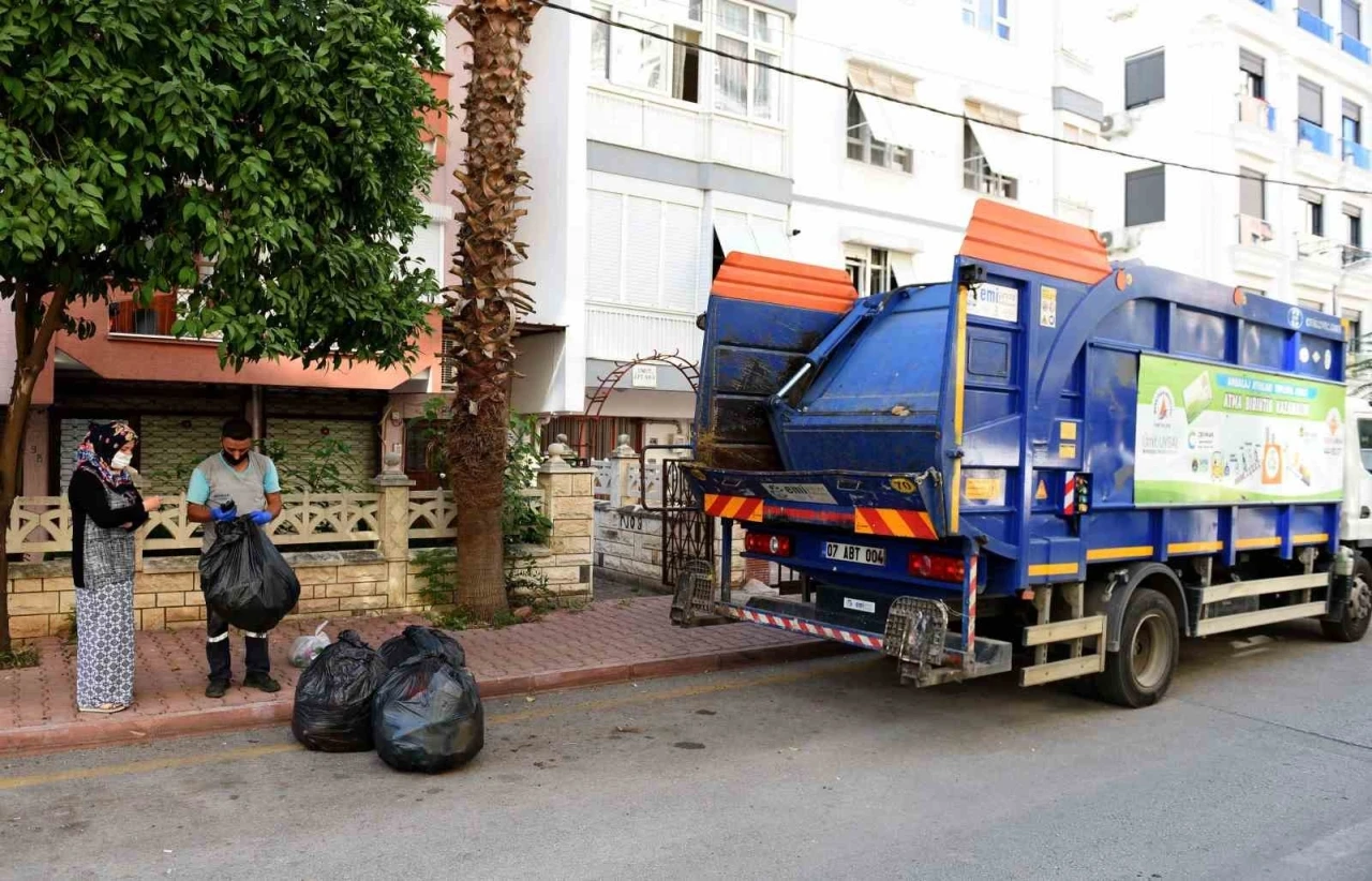 Kasım ayında 17 bin 431 kilogram tekstil ve 3 bin 962 kilogram metal atığı geri dönüşüme kazandırıldı
