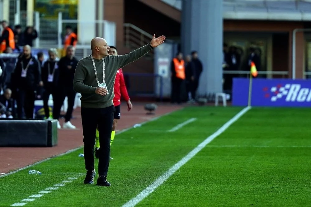 Kasımpaşa, Sami Uğurlu ile yollarını ayırdı
