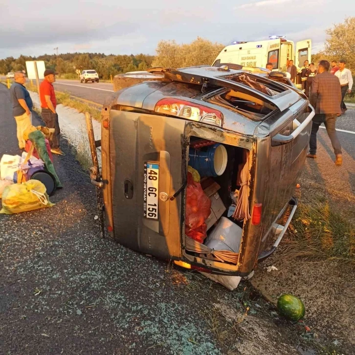 Kastamonu’da hafif ticari araç devrildi: 5 yaralı
