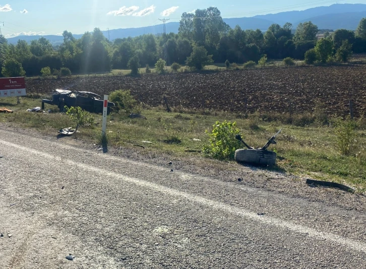 Kastamonu’da iki otomobil çarpıştı: 1 ölü, 2 yaralı
