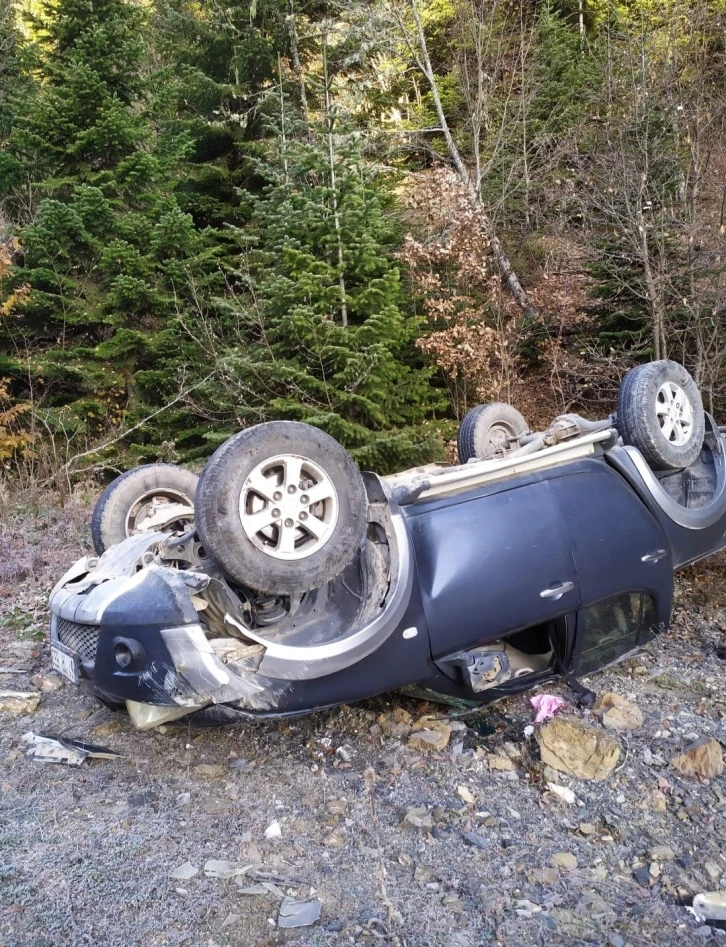 Kastamonu’da işçileri taşıyan pikap devrildi: 1 yaralı
