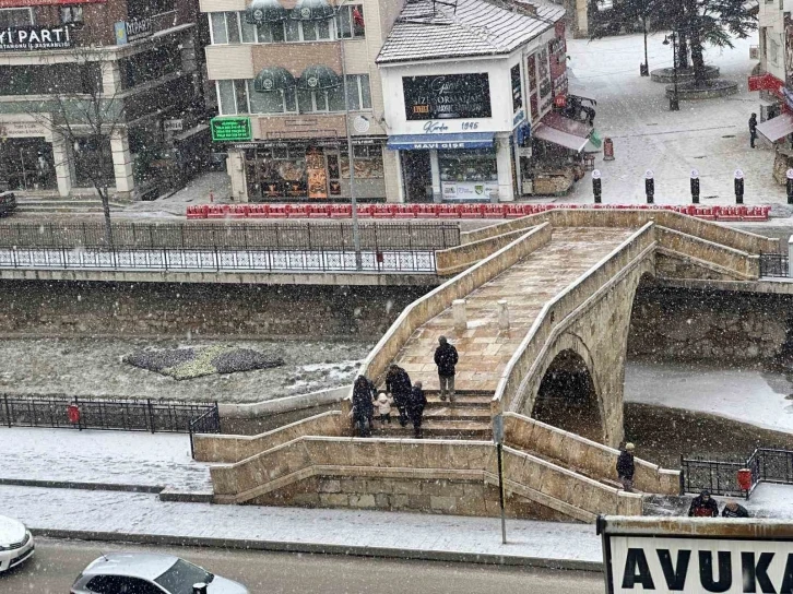 Kastamonu’da kar yağışı etkili oluyor
