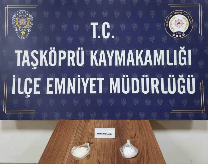 Kastamonu’da uyuşturucuyla yakalanan 2 kişi tutuklandı
