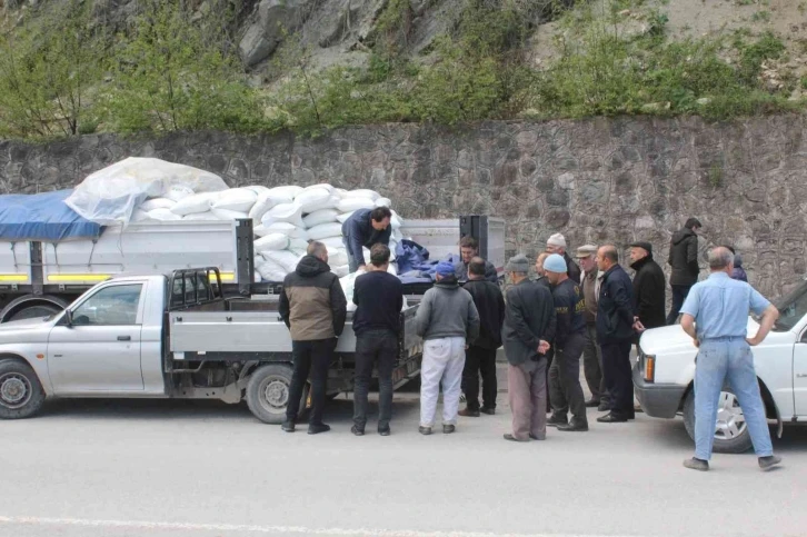 Kastamonu’nun iki ilçesinde arıcılara 32 tonluk şeker desteği
