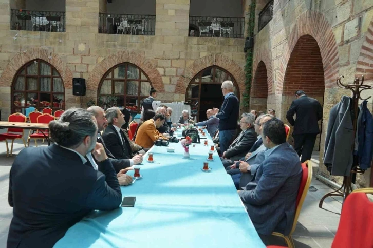 Kastamonu Turizm Endüstri Birliği genel kurulunda devir teslim
