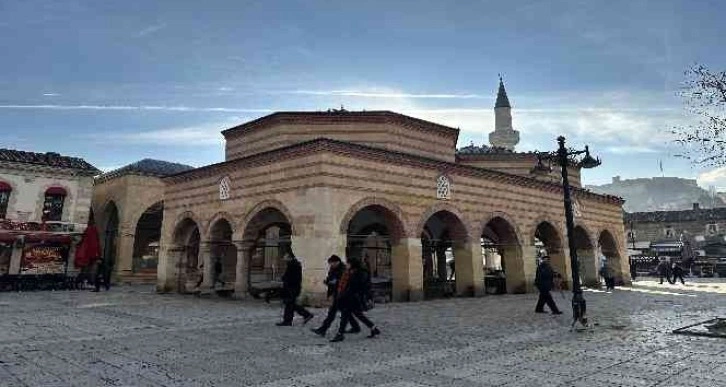 Kastamonu’da 517 yıllık tarihi cami tadilat için ibadete kapatılıyor