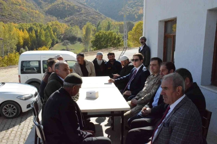 Kaymakam Başar askerden dönen genç için verilen mevlit yemeğine katıldı
