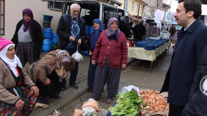 Kaymakam Erdem’den pazarcı esnafına ziyaret
