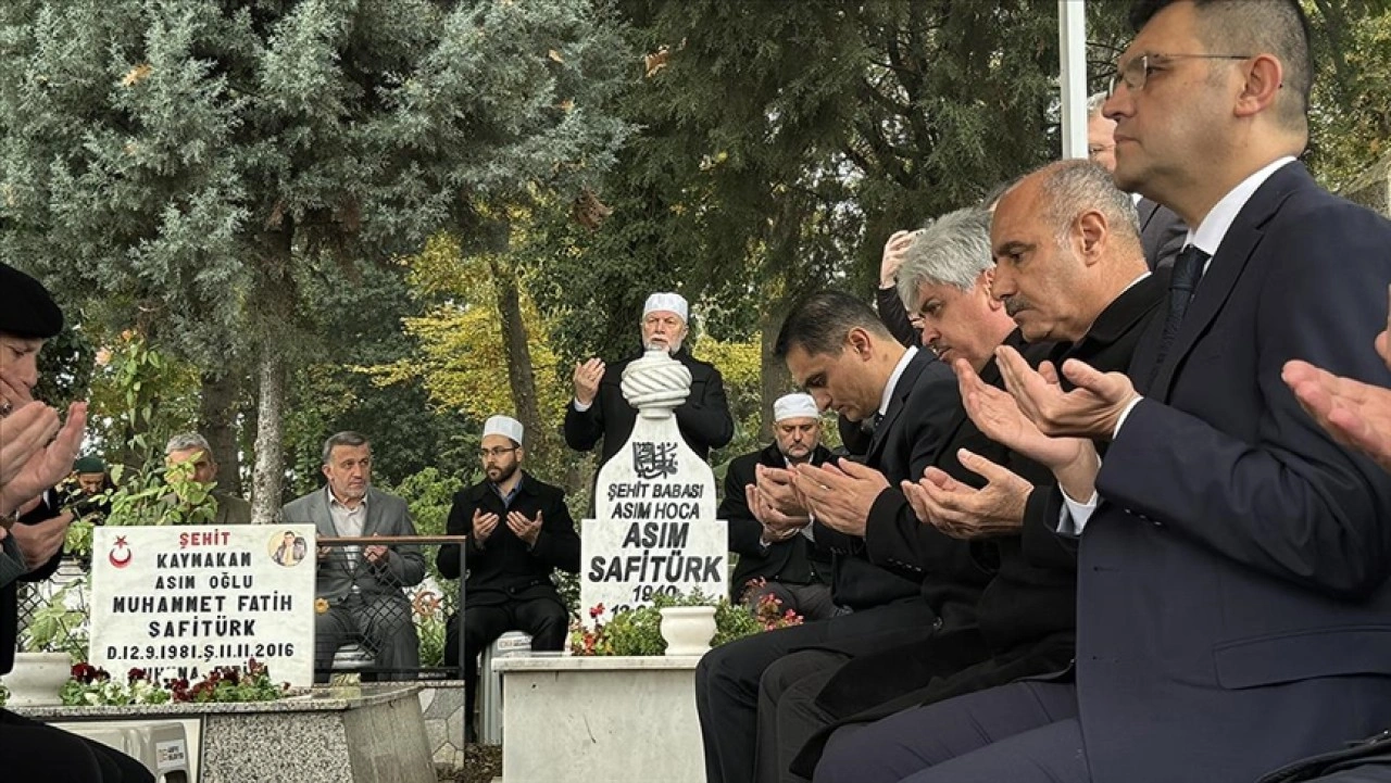 Kaymakam Safitürk, şehadetinin 8'inci yılında memleketi Sakarya ve görev yaptığı Derik'te