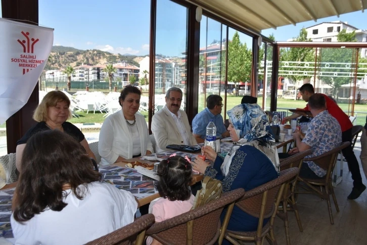 Kaymakam Sağlam, koruyucu aileler ile buluştu
