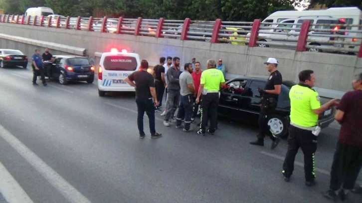 Kayseri’de 6 araçlı zincirleme kaza: 2 yaralı
