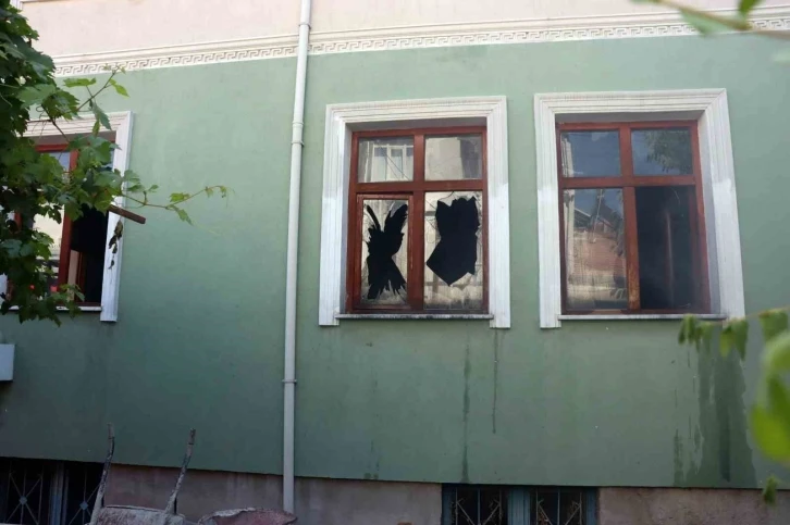 Kayseri’de ev yangını: 3’ü çocuk 5 kişi zehirlendi
