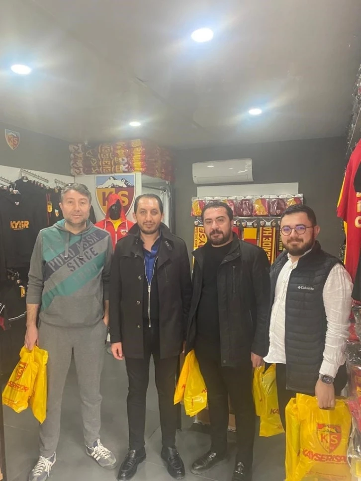 Kayserispor Vakfı Mütevelli Heyeti’nden KS Store’a Ziyaret
