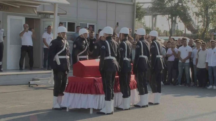 Kaza kurşunuyla ölen polisin cenazesi memleketi Samsun’a uğurlandı
