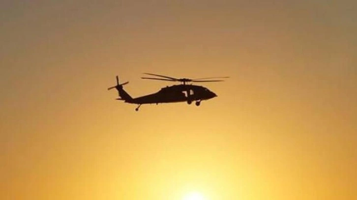 Kaza yapanları kurtarmaya giden helikopter düştü