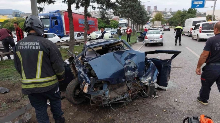 Kazada 2 aylık eşi ölen kadın yaralı halde sedyeden fırlayıp feryat etti
