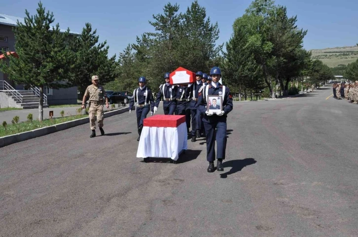 Kazada hayatını kaybeden astsubayın cenazesi memleketine gönderildi
