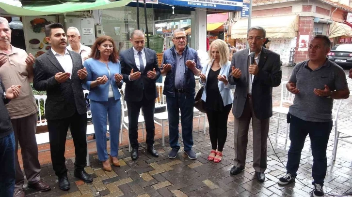 Kazada hayatını kaybeden İHA muhabirleri için aşure hayrı yapıldı
