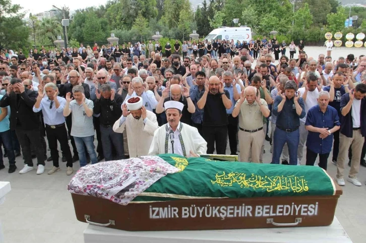 Kazada ölen gıda mühendisi Öykü Su son yolcuğuna uğurlandı
