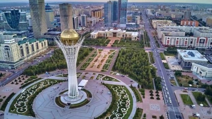 Kazakistan'ın başkentinin adı yeniden Astana oldu